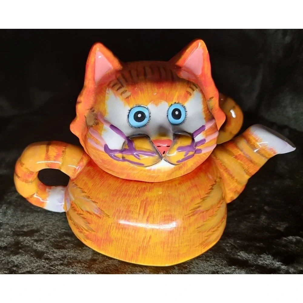3 Piece‎ Teapot, Cat head as lid, Teapot, and Cup underneath. Unique